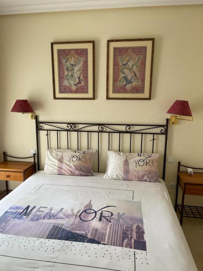 Dominion Apartments เอสเตโปนา ภายนอก รูปภาพ