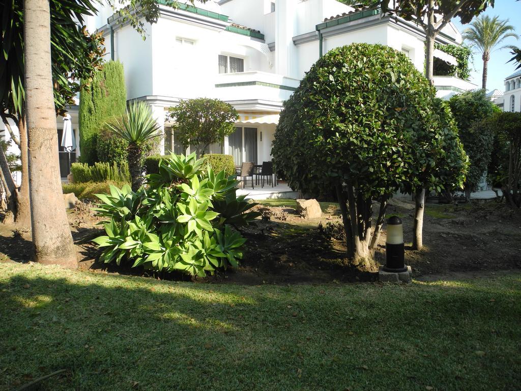 Dominion Apartments เอสเตโปนา ภายนอก รูปภาพ